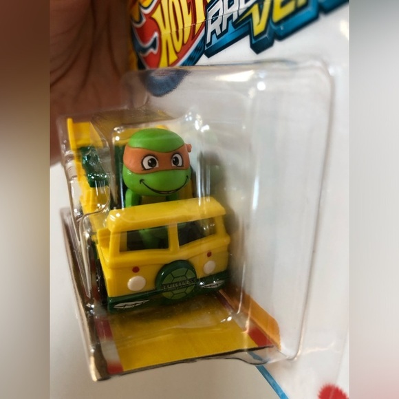 Hot Wheels Racer Verse x TMNT Michelangelo - Teenage Mutant Ninja Turtle… - Picture 6 of 6